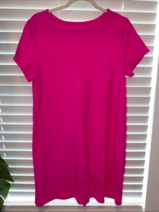 Jude Connally Dresses & Skirts - Jude Connally Short-Sleeve Dress